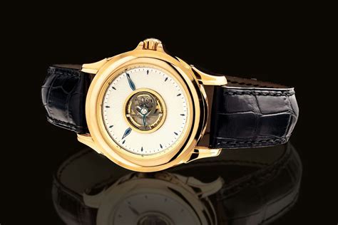 central tourbillon.